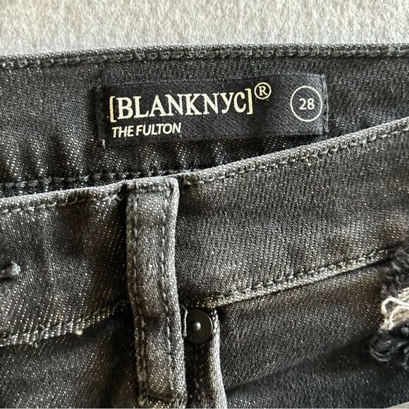 Blank NYC Women’s “The Fulton” Roll Up Distressed Black Shorts - Size 28 NEW - Picture 6 of 8